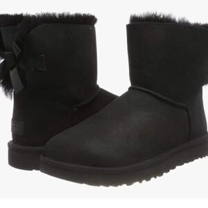 UGG Mini Bailey Bow II Ankle Booties in Black, Size 6 Style 1016501
